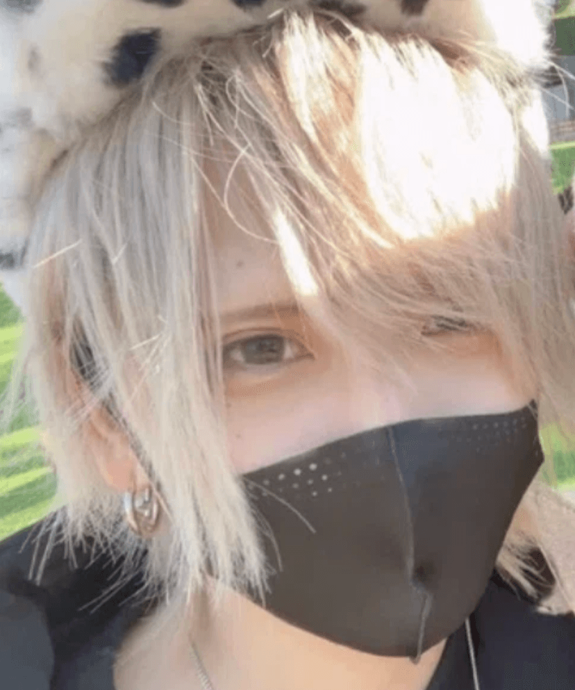 メンズメイク指導 - プロのホスト経験者によるメイクレッスンの様子